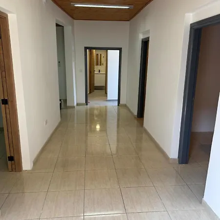 Town House, 10m From Chabad Lubavitch * ラルナカ
