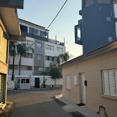 Town House, 10m From Chabad Lubavitch Holiday home
