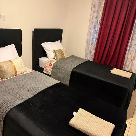 Holiday home Town House, 10m From Chabad Lubavitch Larnaca